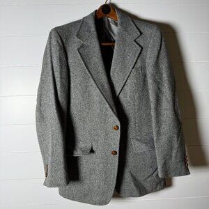 John Weitz by Palm Beach Man in Wool Gray Herringbone